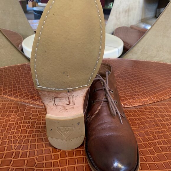 JOHN FLUEVOG TELEVISION \